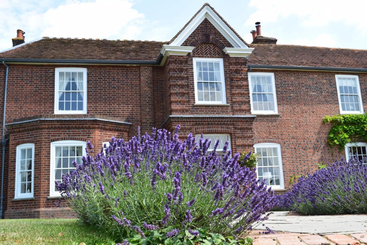 B&B Downham Hall Wickford Exterior photo